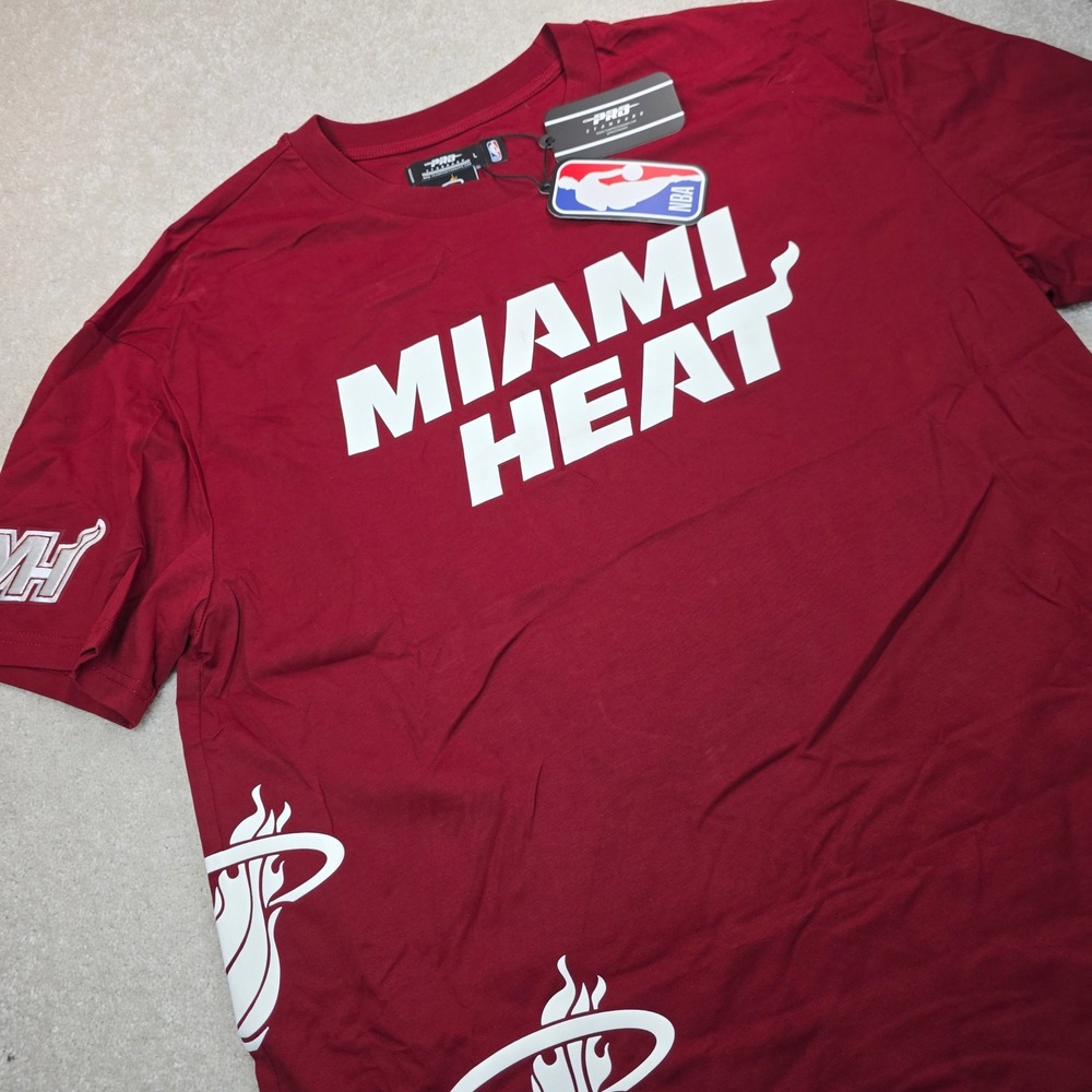 Pro Standard Miami Heat T-Shirt Large NBA Fan Gear Cotton Short Sleeve Maroon